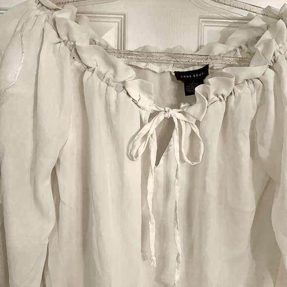 Sans Souci Ruffled Sleeved Blouse. Off white. Sz Small. Flowing. Chiffon. - Picture 4 of 6